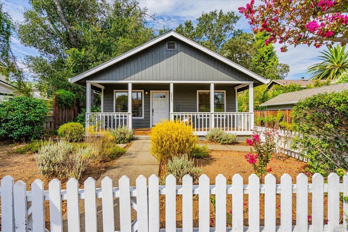 6867 Jefferson St, Yountville, CA 94599 House Rental in Yountville