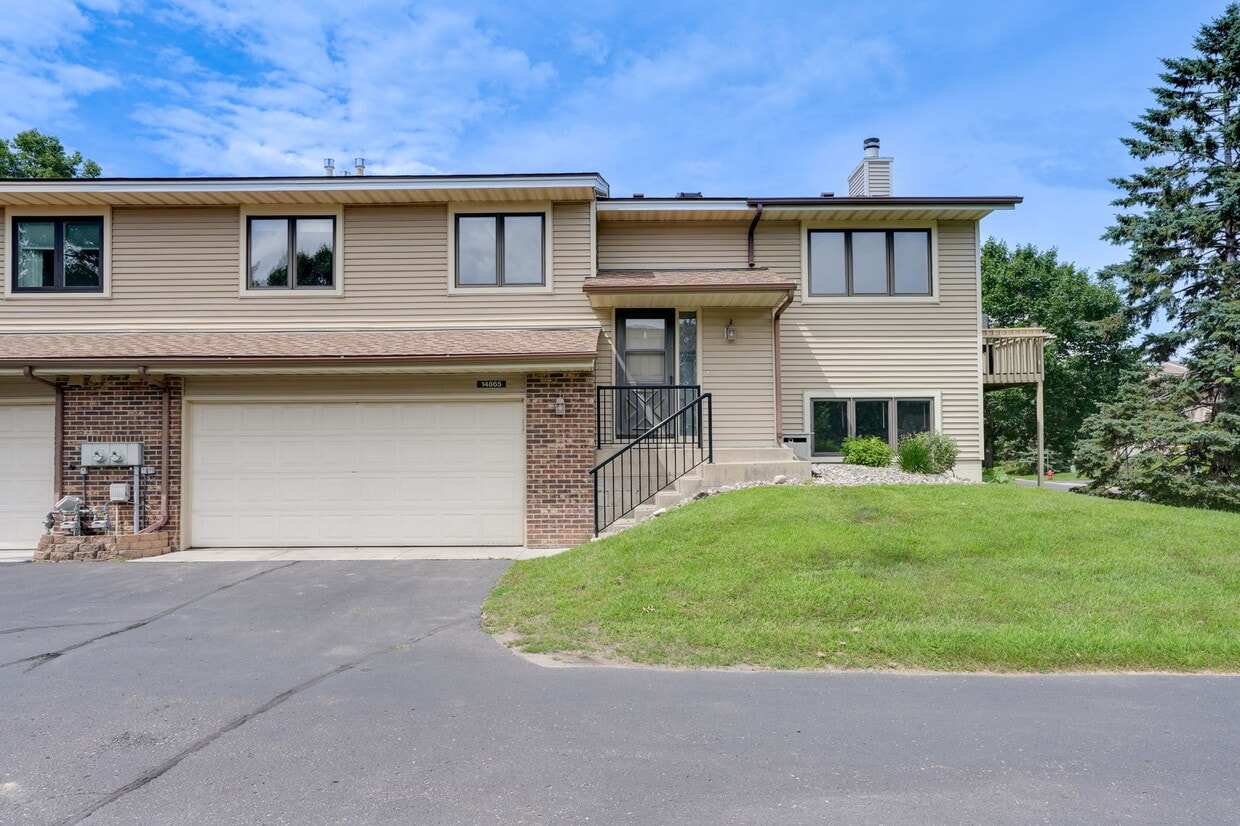 Primary Photo - 14865 Lower Endicott Way