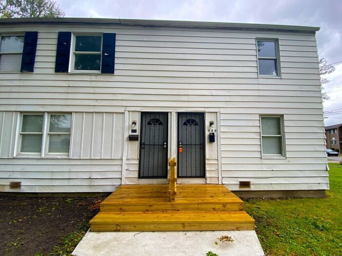 Primary Photo - Spacious Townhome Available Now!