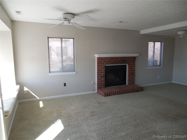 Building Photo - 4408 Taliaferro Ln