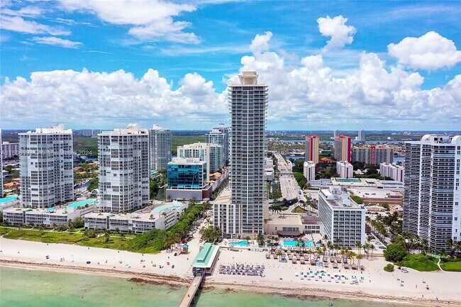 Building Photo - 16699 Collins Ave