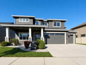 Building Photo - 1816 S Ridgetop Dr