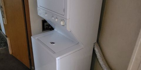 Foto del edificio - 8364 Cedar St