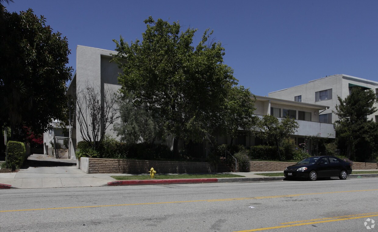 Foto del edificio - 11677 Montana Ave