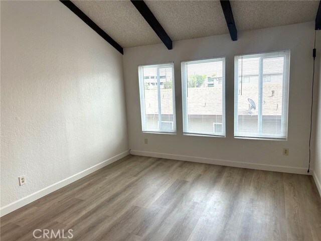 Foto del edificio - 1545 W Palmyra Ave