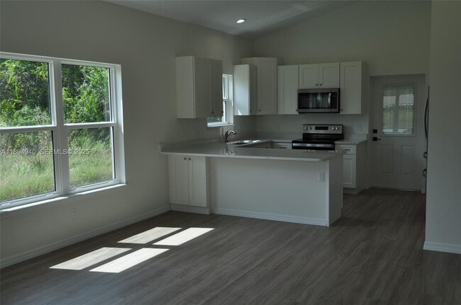 Building Photo - 4125 Mandarin Rd