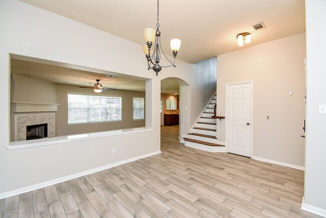 Foto del edificio - 14615 Cypress Cottage Ct