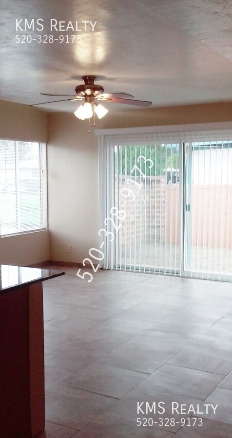 Building Photo - 4 bed/3bath Home (OWNER / AGENT)