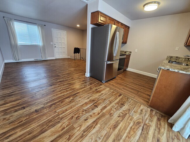 Building Photo - 3654 W 90th Pl