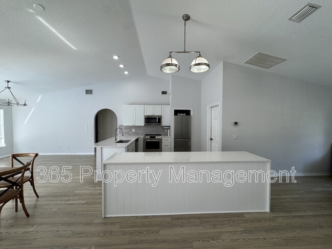 Foto del edificio - 4065 Alwick Ln