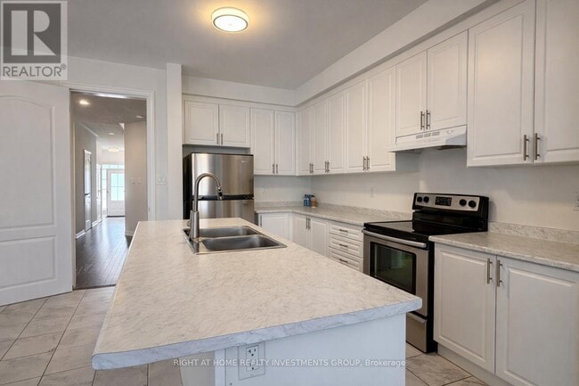 Building Photo - 74 Beechborough Cres