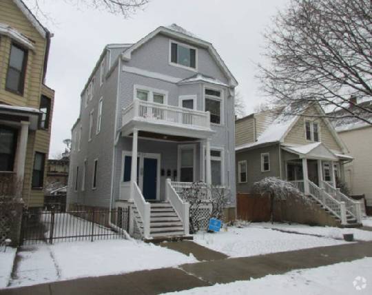 Building Photo - 2172 W Eastwood Ave