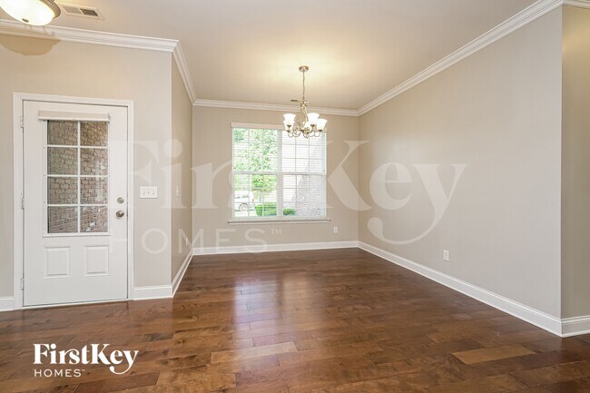 Foto del edificio - 1643 Ashmead Ln