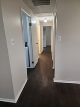 Building Photo - 12415 Hickory Tree Way