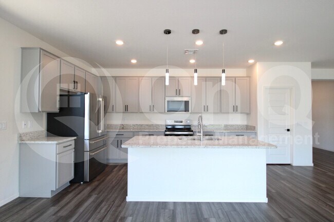 Foto del edificio - 9320 S 30th Ln