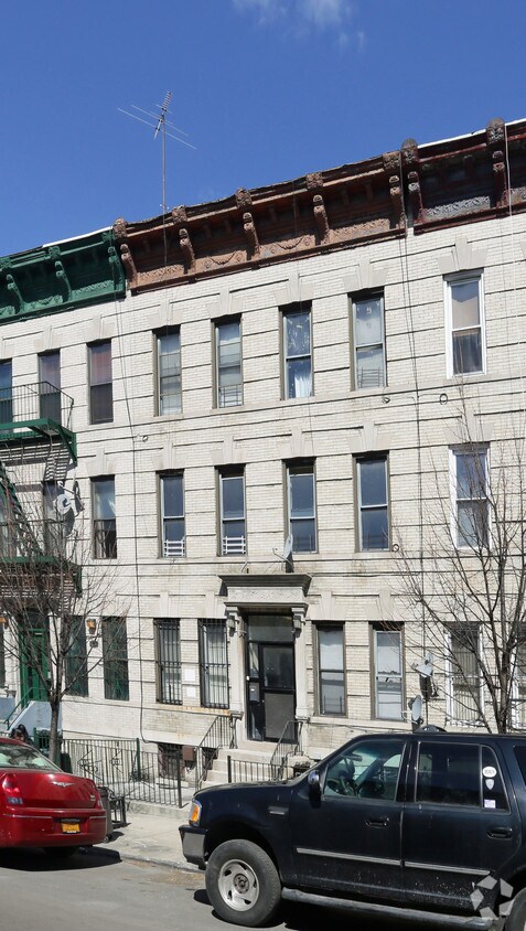 Foto del edificio - 655 Macdonough St
