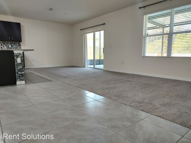 Building Photo - 4 br, 2.5 bath House - 10851 Trailing Vine Dr