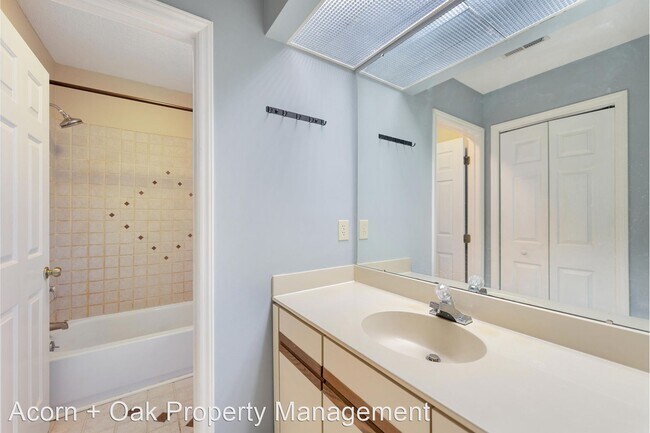 Foto del edificio - 2 br, 2.5 bath House - 4123 Beechnut Ln