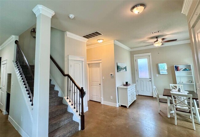 Foto del edificio - 4420 Red River St