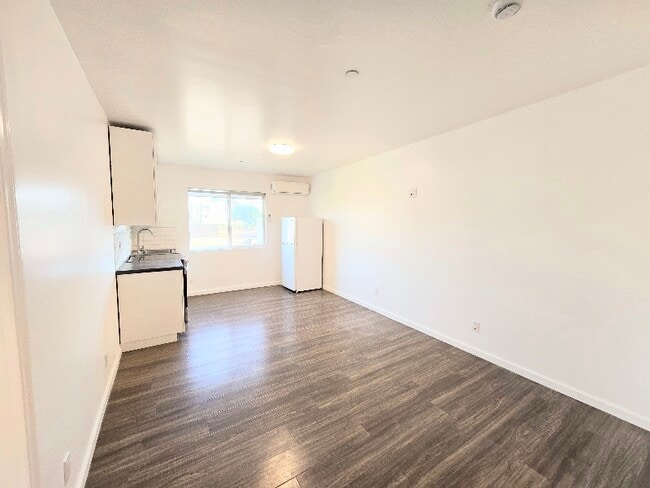 Foto del edificio - 3121 Larga Ave