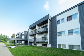 Briarwood ! - Briarwood Apartments