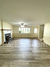 Building Photo - 5959 S 12th St