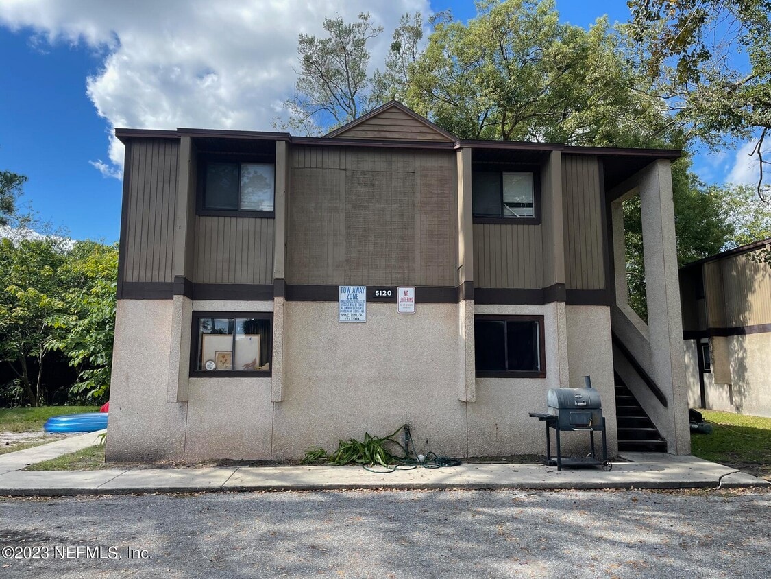 5120 Westchase Ct, Jacksonville, FL 32210 House Rental in