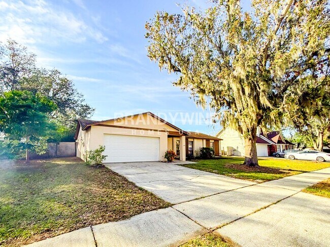Foto del edificio - 734 Sandy Creek Dr
