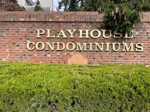 Building Photo - 301 Post Rd E