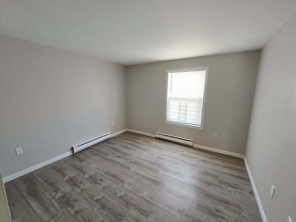 Building Photo - 311 Littleton Ave