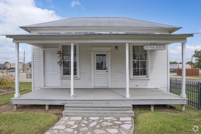 Magnolia's downtown area exudes a quaint, small-town feel.