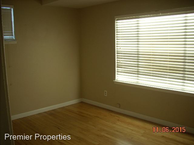 Building Photo - 3 br, 2 bath House - 2700 DeWitt