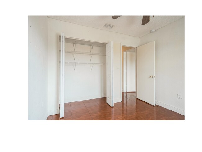 Foto del edificio - 11605 SW 147th Terrace