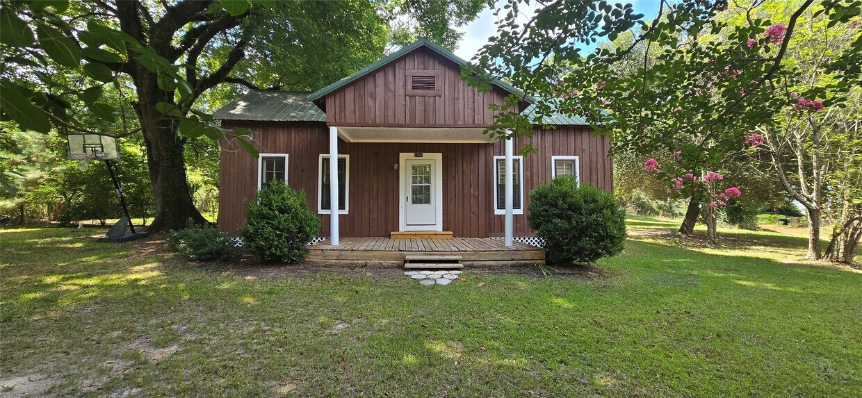 Foto principal - 2266 Young Rd