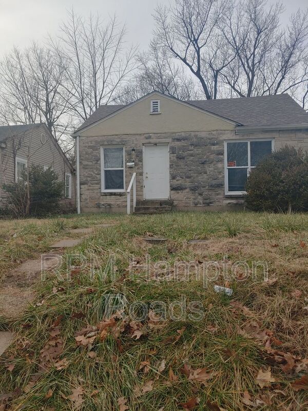 Primary Photo - 3740 Hillside Ave