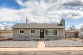 Foto principal - Cozy Updated 4-Bedroom House in Southwest ...