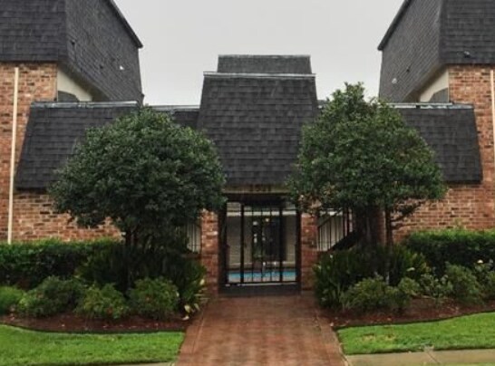 Foto del edificio - 2521 Metairie Lawn Dr