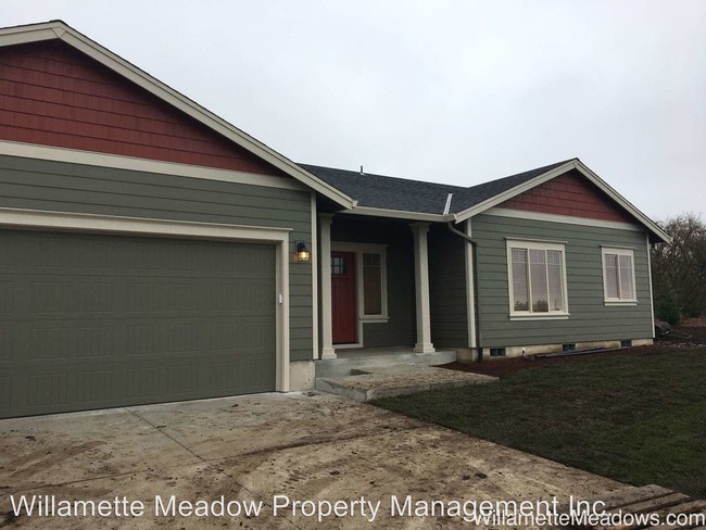 Building Photo - 10915 SE Wallace Rd