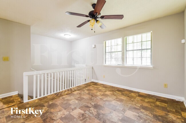 Building Photo - 3584 Orbit Ct