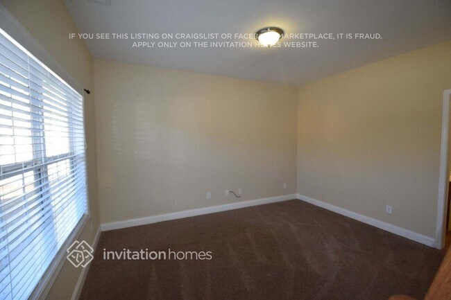 Foto del edificio - 5561 Hickory Stone Dr