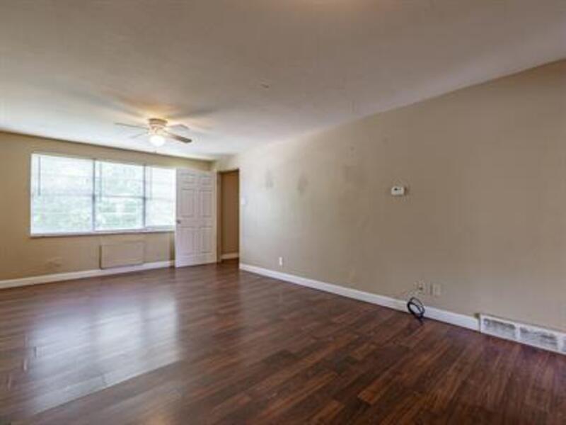 Foto principal - 1018 Wild Cherry Ln