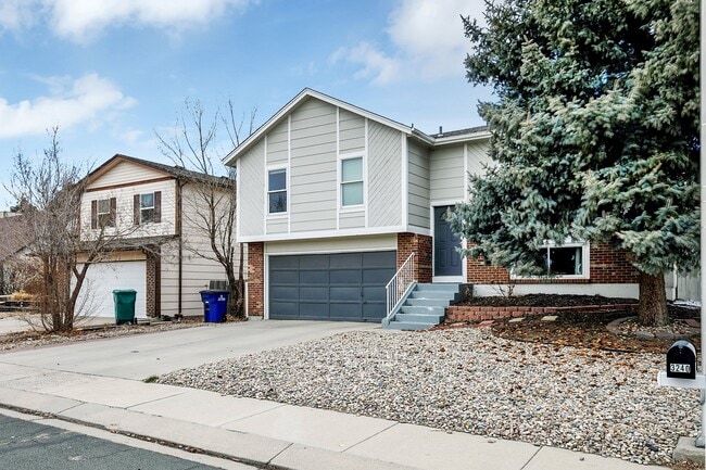 Building Photo - 3240 Post Oak Dr