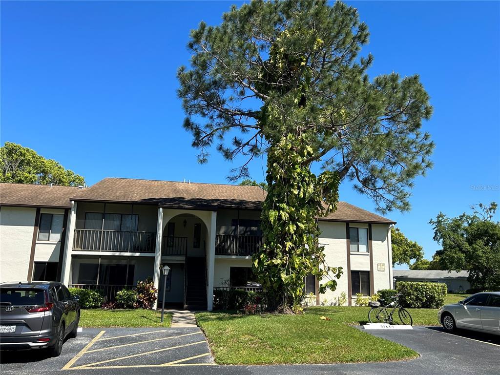 Foto principal - 2642 Pine Ridge Way S