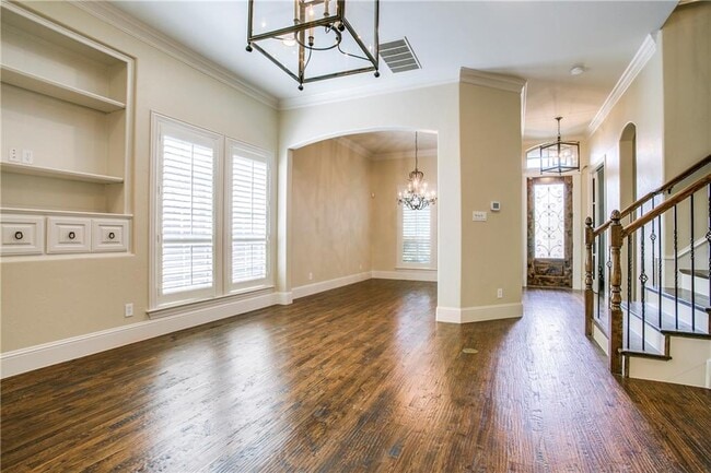 Building Photo - 6405 Del Norte Ln