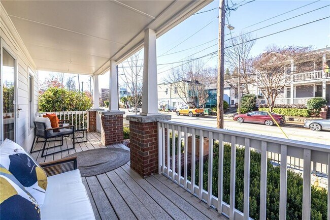 Foto del edificio - 69 Randolph St NE