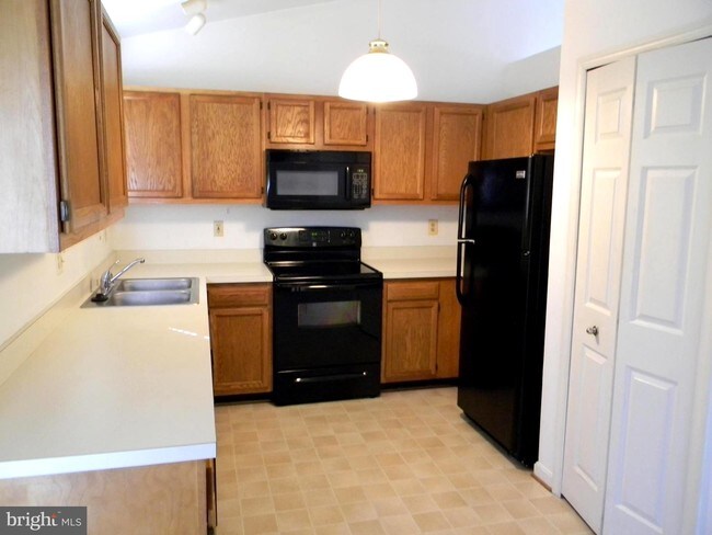 Building Photo - 6303 Grimsby Ct