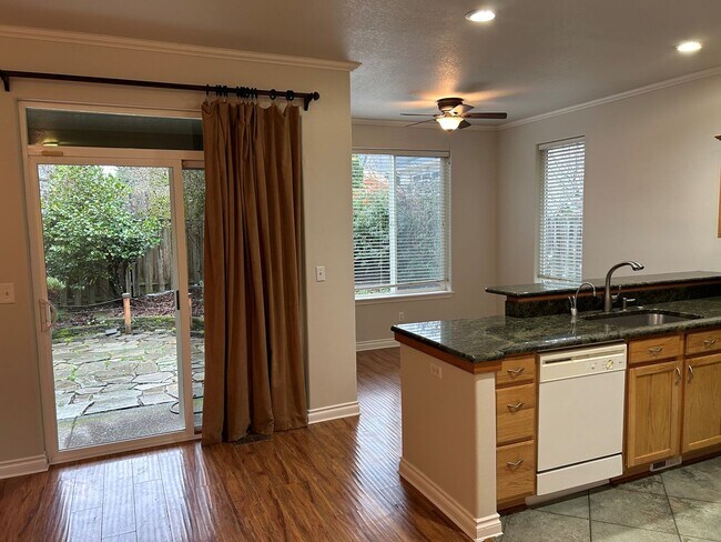 Building Photo - Bethany/NW Portland Home Updated with Hardwoods and Granite! Tons of Storage!