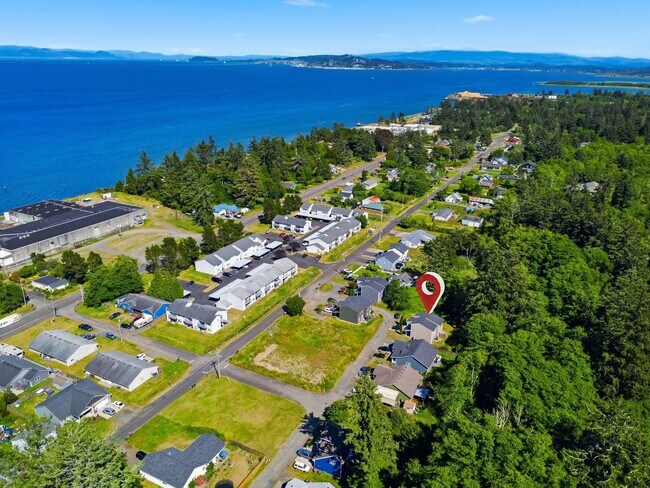 Foto del edificio - 580 7th Ct