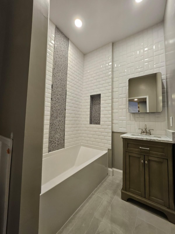 Building Photo - 100 Nesbitt St