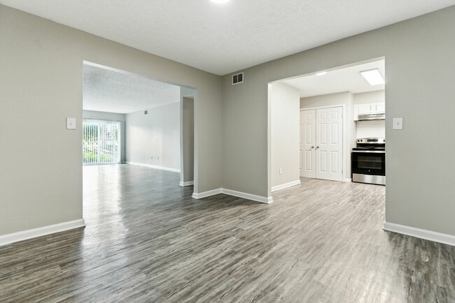 9400 Hurstbourne Park Blvd-30.jpg - The Rye Apartments
